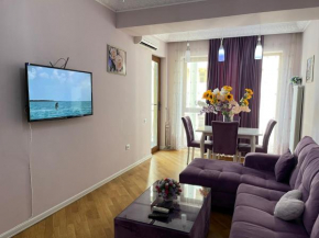 Studio Apartment by Bakuapart